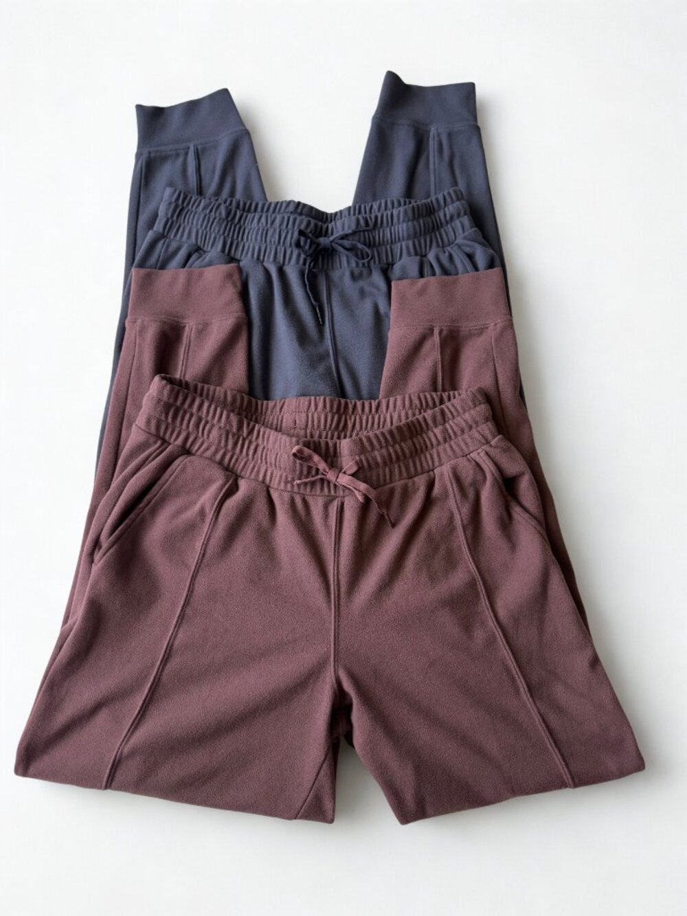 Mondetta Women's 2-Pack Midweight Fleece Everyday Joggers in Berry & Gray Medium